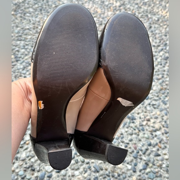 Expressions Saddle Shoe style heels, brown/tan, size 6.5 - Picture 3 of 4